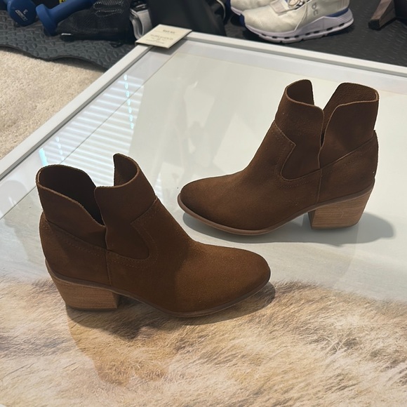 Brown Suede Ankle Boots - Picture 3 of 5